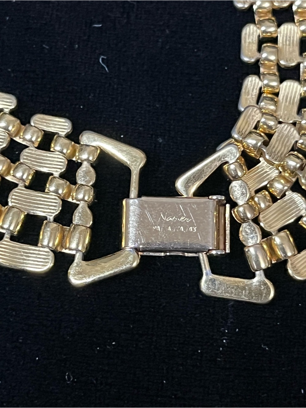 Vintage 1980s Napier Gold-Tone Runway Panther Link Collar Necklace 1833 - Picture 4 of 6